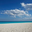 white-sand-beach-cancun-mexico