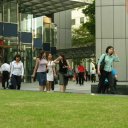 Lunchtime-bustle-in-the-financial-district