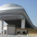 Inside this strange looking structure is a refrigerated ski slope, complete with man made snow and a lift to replicate the rush of downhill skiing