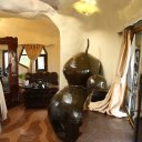 dalat-vietnam-temples-waterfall-crazy-house-55