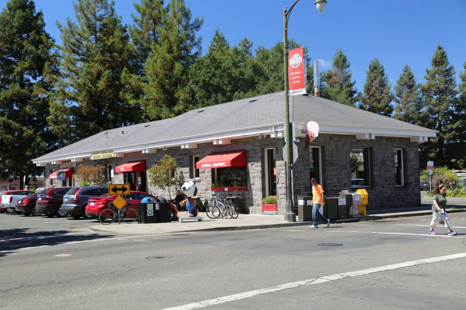 Guides Santa Rosa, CA Restaurants Dave's Travel Corner