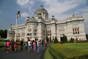 ananta-samakhom-throne-hall-1