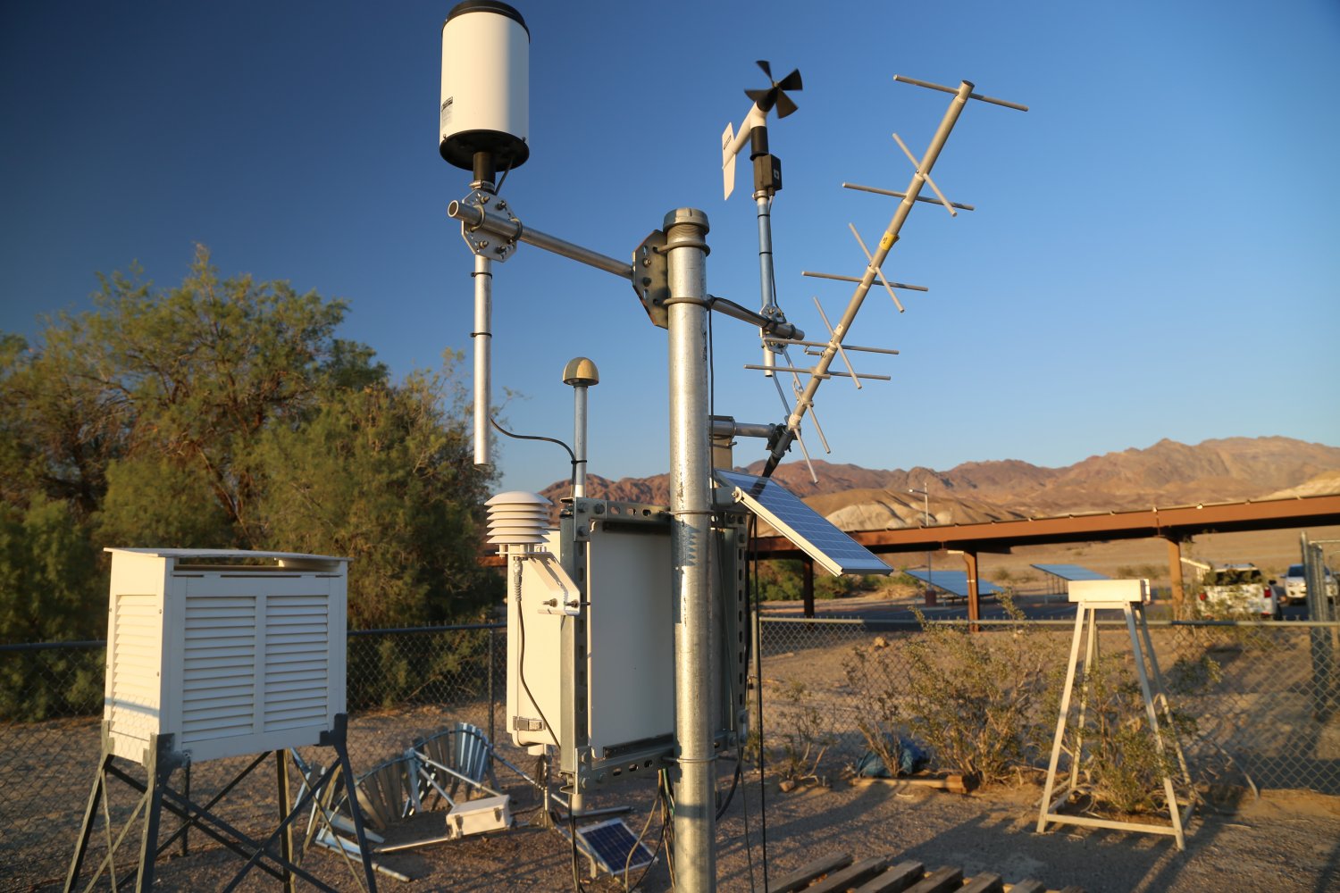 Furnace-Creek-Weather-Station-Death-Valley.jpg