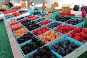 berries-farmers-market