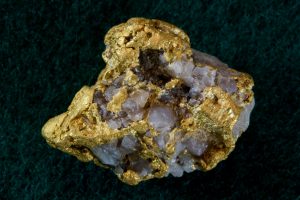 Nevada USA Gold / Quartz Nugget