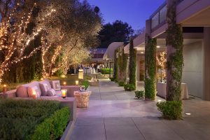 Patio,  Luxe Sunset. Photo courtesy, Luxe Sunset Boulevard Hotel