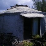 cliffside-yurt-hawaii