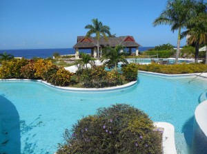 pool, Annies in background