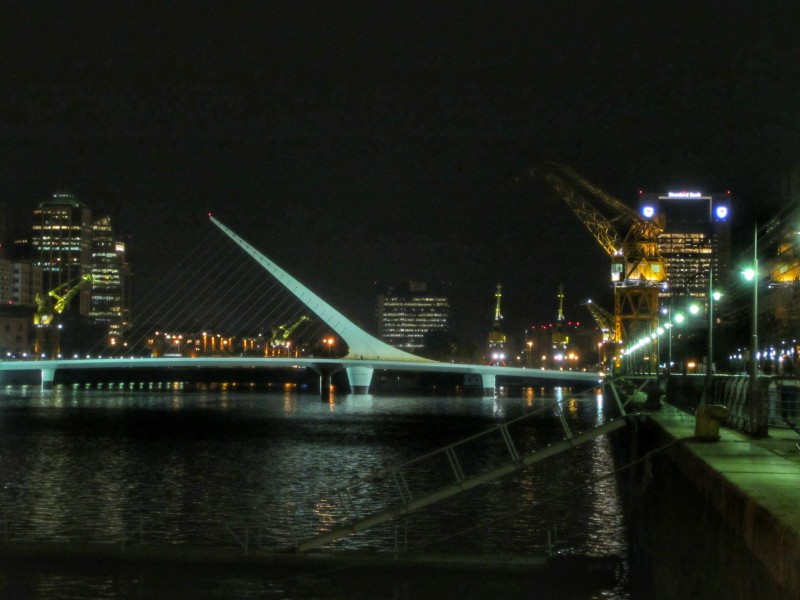 There is little doubt that Calatrava's Puente de la Mujer is a real work of art