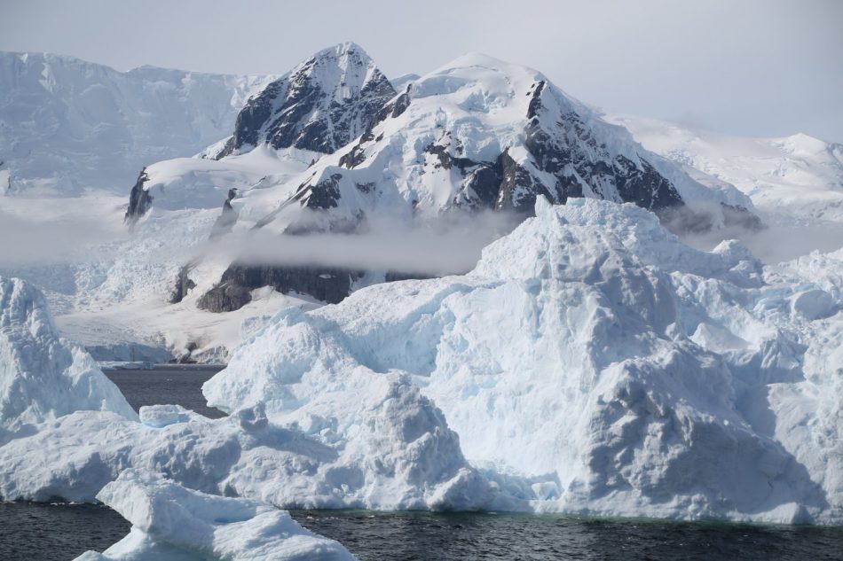 basecamp-ortelius-antarctica (2)