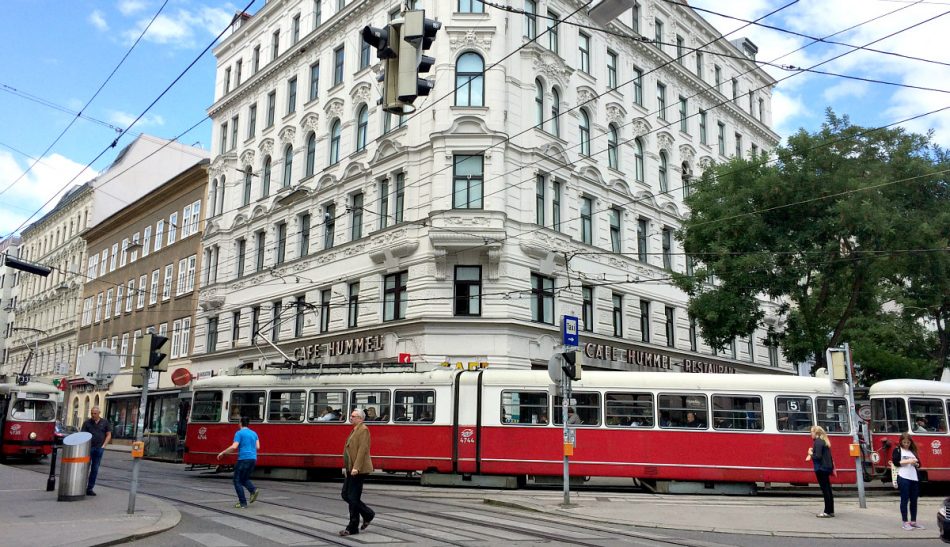 Vienna's Josefstadt and Neubau: Josefstaedter Strasse