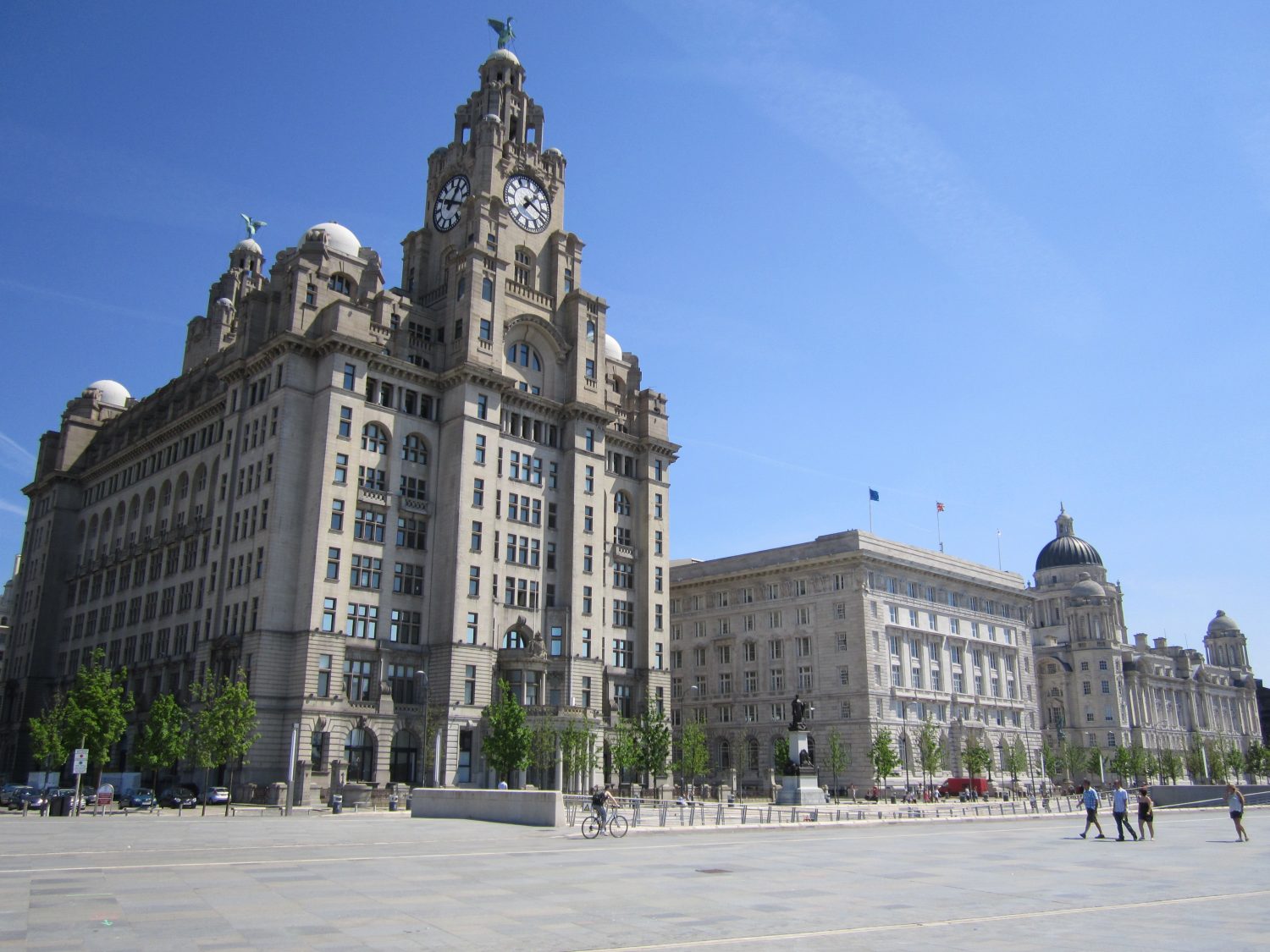 The_Three_Graces,_Liverpool_-_2012-05-27