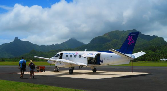 [AITUTAKI]-Taking-off-from-Rarotonga