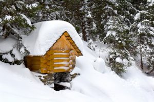 selecting-your-winter-camping-shelter
