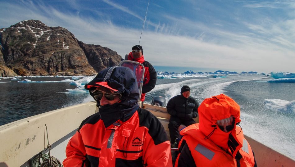 seal-hunter-speedboat-greenland