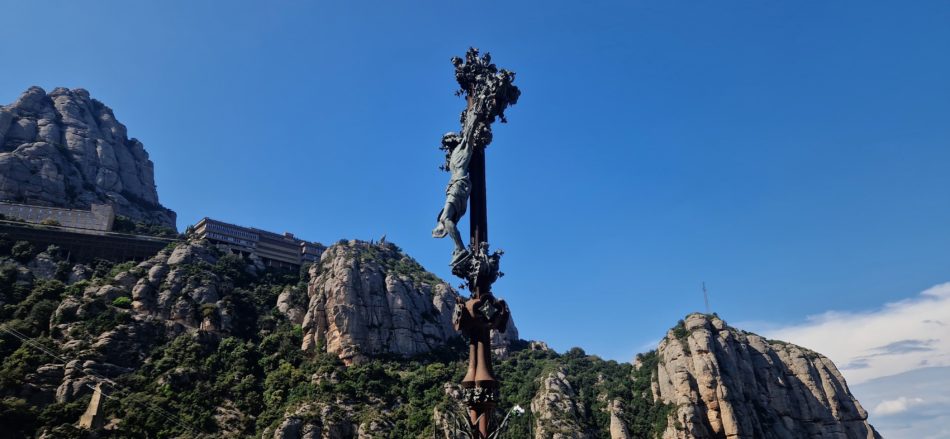 The Fifth Sorrowful Mystery sculpture of the Monumental Rosary, designed by Josep Puig i Cadafalch